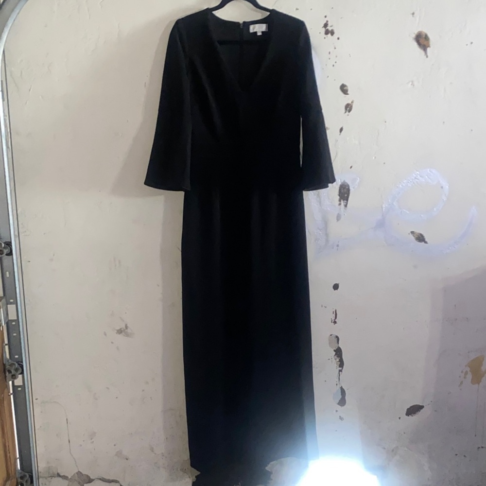 Badgley Mischka Elegant Black Bell Sleeve Jumpsuit